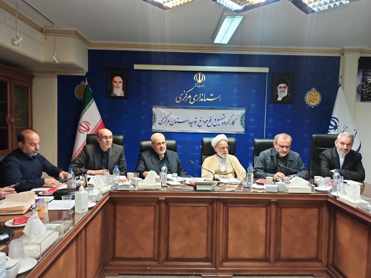 بررسی مشکلات ۵۰ واحد تولیدی و صنعتی در استان مرکزی