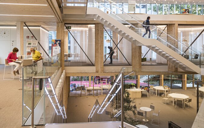معماری جالب بهترین کتابخانه عمومی جهان + عکس
