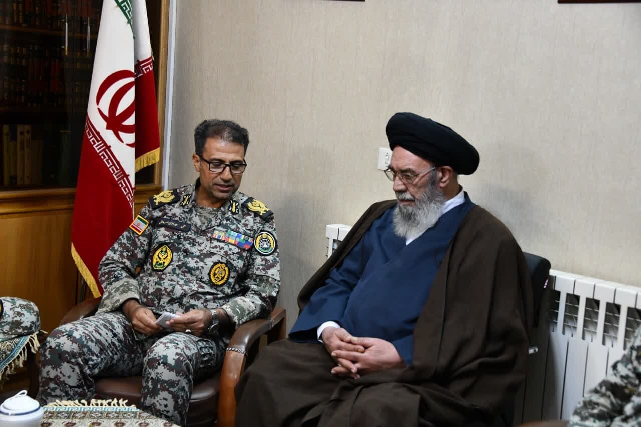 ایستادگی مقابل دشمنان و تهدیدات رمز پیشرفت و سربلندی نیروهای مسلح ایران است
