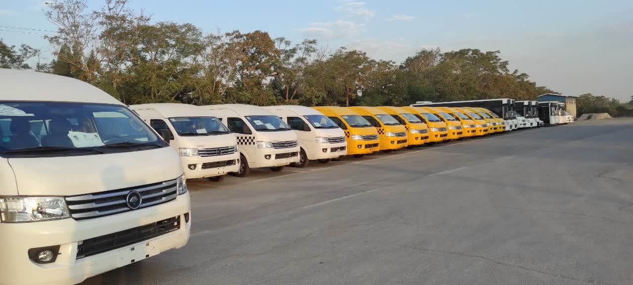 ۷۰ دستگاه تاکسی ون جدید تحویل شهرداری اراک شد