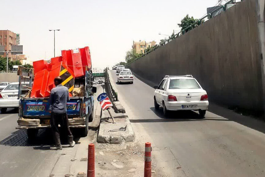 تعمیر و نگهداری تابلوها و تجهیزات ترافیکی در ۱۱۶ نقطه منطقه یک اصفهان