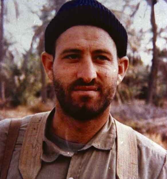 او یک مسجد بود / خبر شهادتش در رادیو عراق اعلام شد