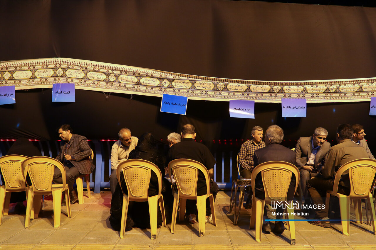 اینجا خدمت گفته، عشق به حسین خوانده و عبادت نوشته میشود