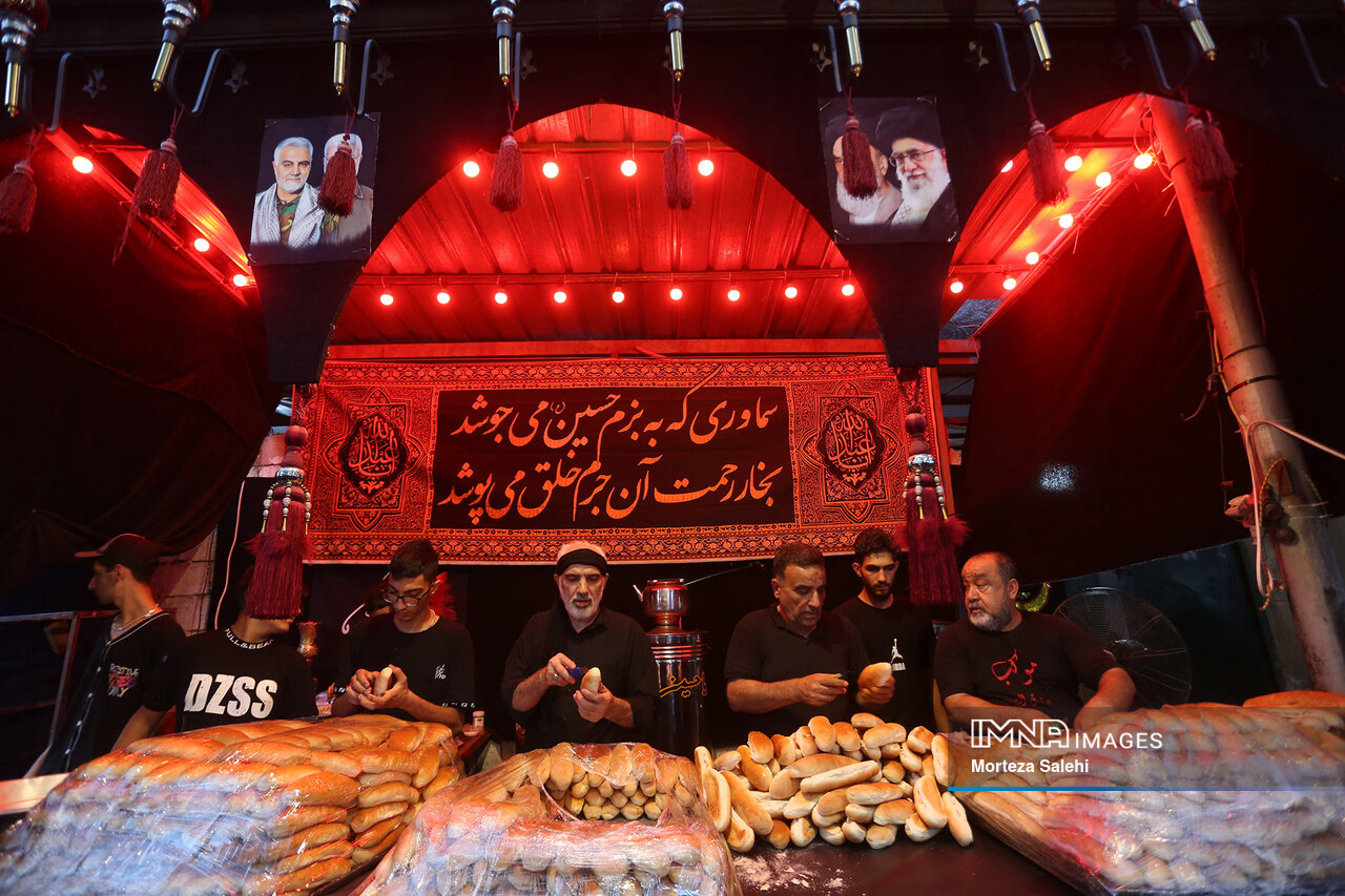 شور و عشق حسین (ع) وصف نشدنی است