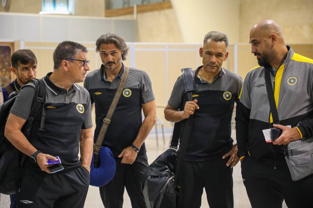 طلاییپوشان سپاهان به سنتپترزبورگ رسیدند