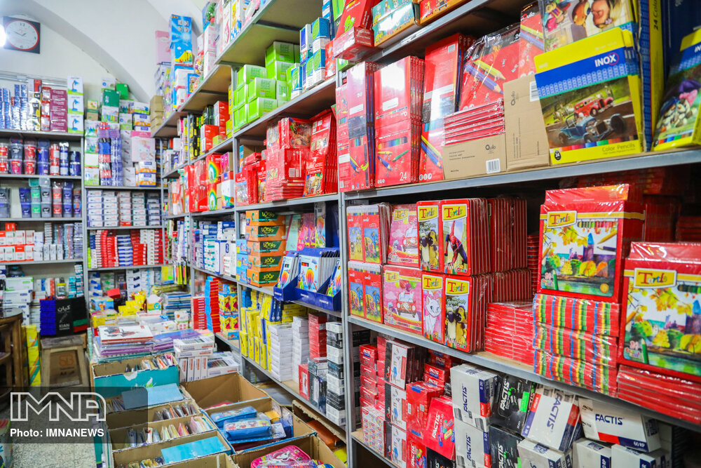 برگزاری جشنواره «ماه مدرسه» در فروشگاههای کوثر/ فروش لوازمالتحریر با ۲۰ درصد تخفیف