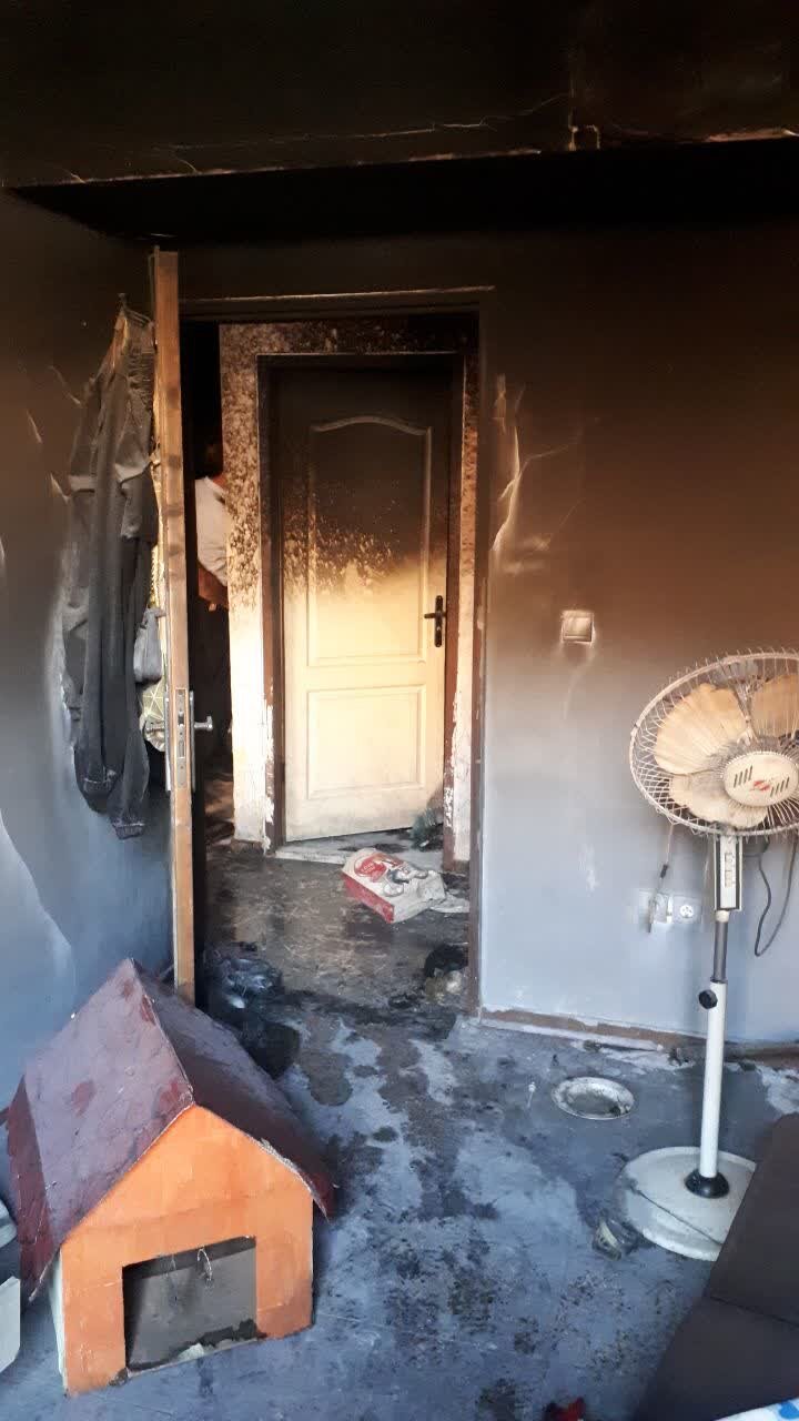 وقوع حریق در یکی از ساختمانهای مسکن مهر فولادشهر و مصدومیت ۴ نفر + عکس