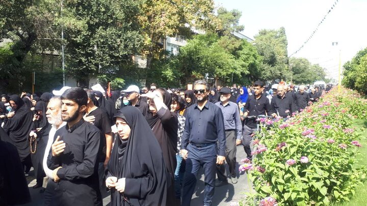 حضور پرشور مردم شیراز در مراسم راهپیمایی جاماندگان اربعین حسینی