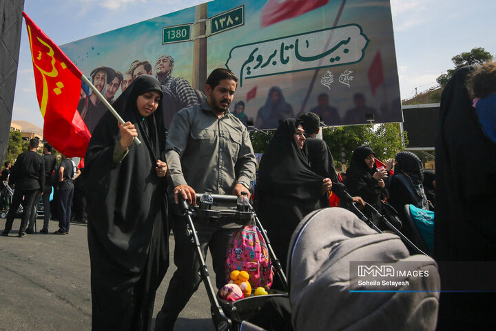 همایش پیاده‌روی جاماندگان اربعین در شیراز