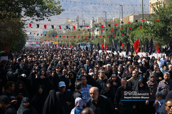 Arbaeen walk held across Iranian cities 