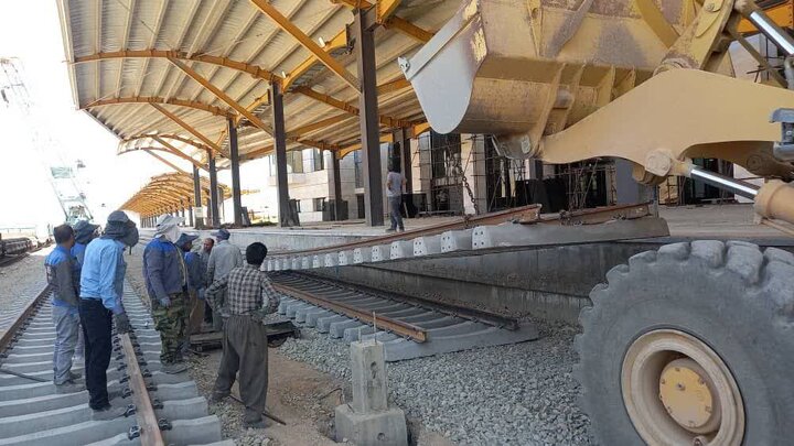 تزریق ۸۵۴ میلیارد تومان اعتبار برای تکمیل اولیه راه آهن سنندج - همدان