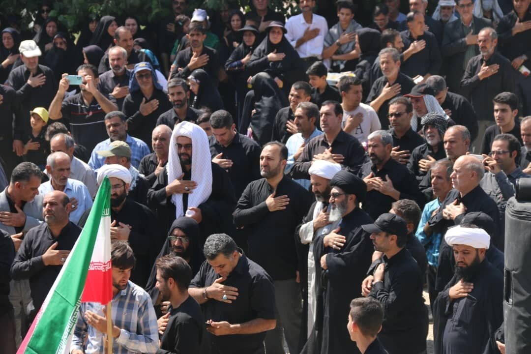 نوای «لبیک یا حسین(ع)» در سراسر ایران اسلامی طنین انداز شد