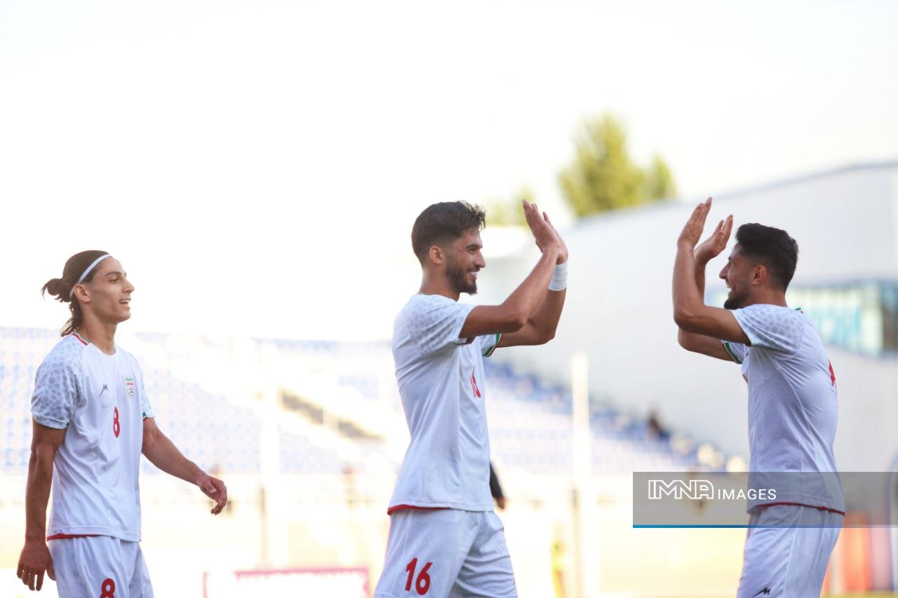 جنگ تنبهتن رضا عنایتی با اهالی فوتبال/ سرنوشت تیم امید چه خواهد شد؟