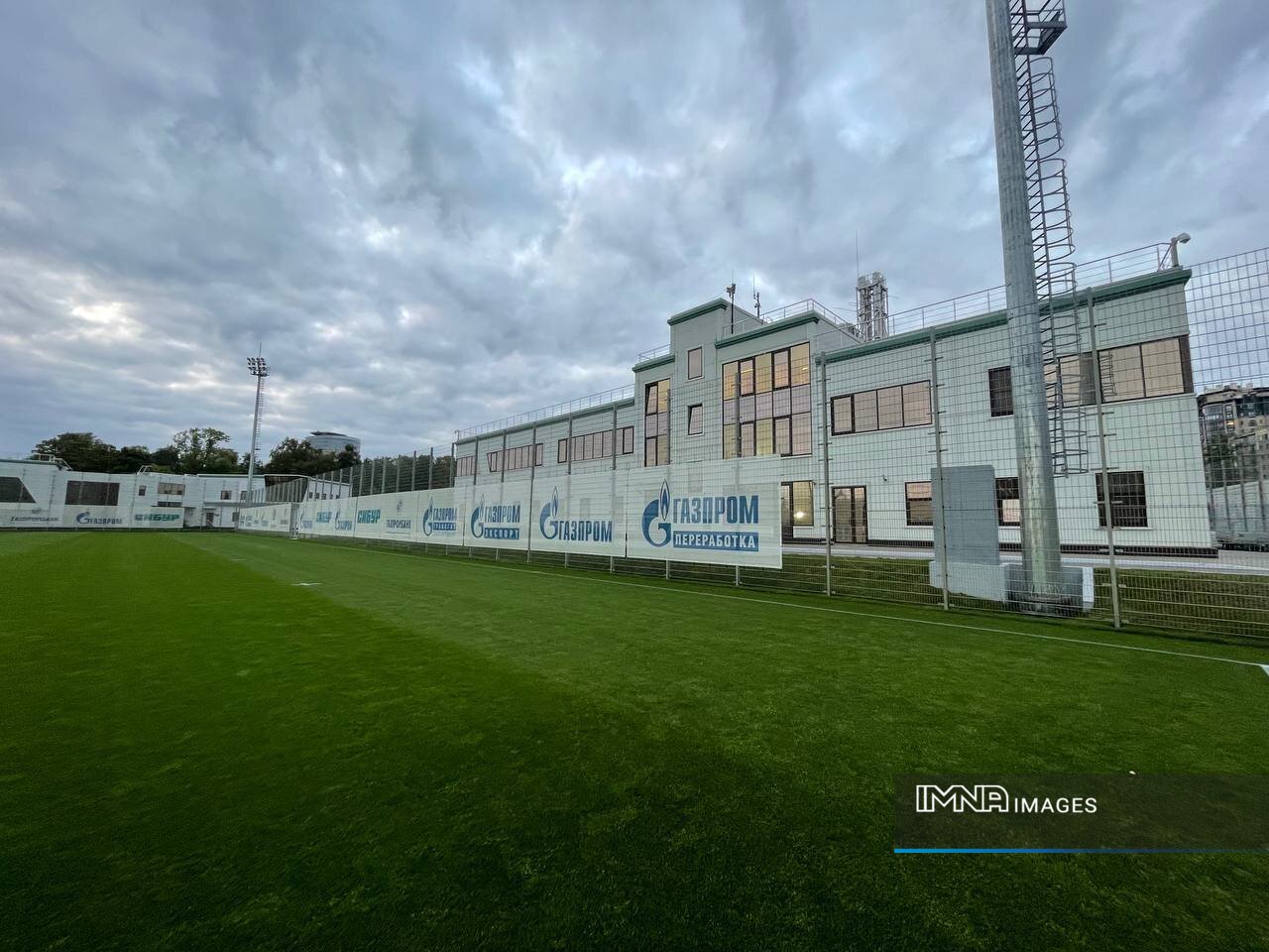 آشنایی با کمپ تمرینی سپاهان در سنتپترزبورگ/ کیفیت فوقالعاده چمن و امکانات عالی در روسیه