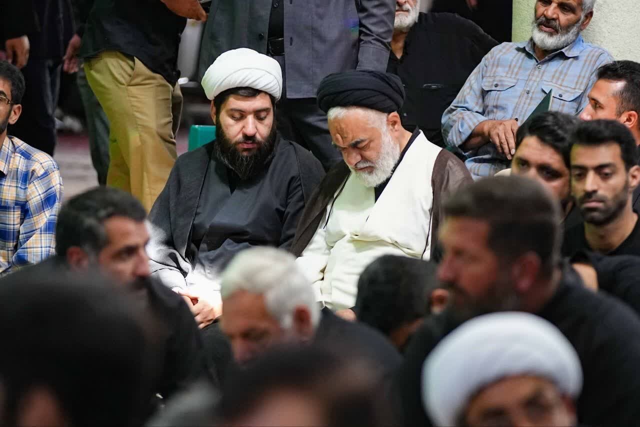 مراسم ترحیم مادر سیدرضا نریمانی با حضور مسئولان استان برگزار شد+ تصاویر