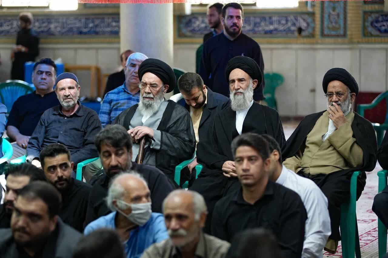 مراسم ترحیم مادر سیدرضا نریمانی با حضور مسئولان استان برگزار شد+ تصاویر