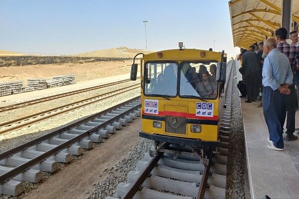 پیشرفت ۹۶ درصدی پروژه راه‌آهن سنندج - همدان