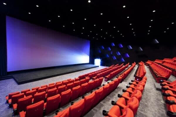نخستین سینمای بم پس از ۲۰ سال انتظار افتتاح شد