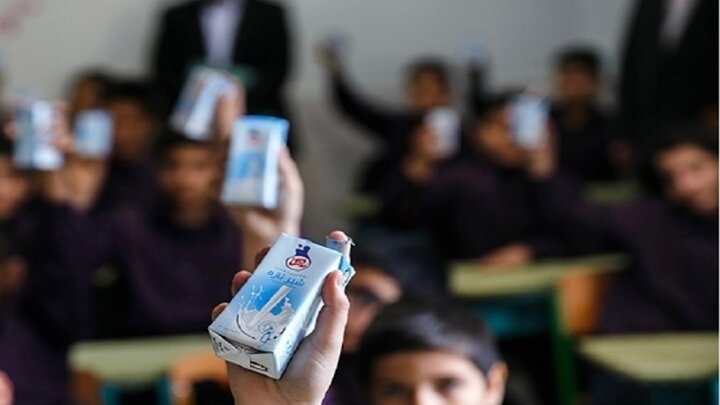 توزیع شیر در مدارس نیازمند اختصاص ردیف اعتباری مستقل است