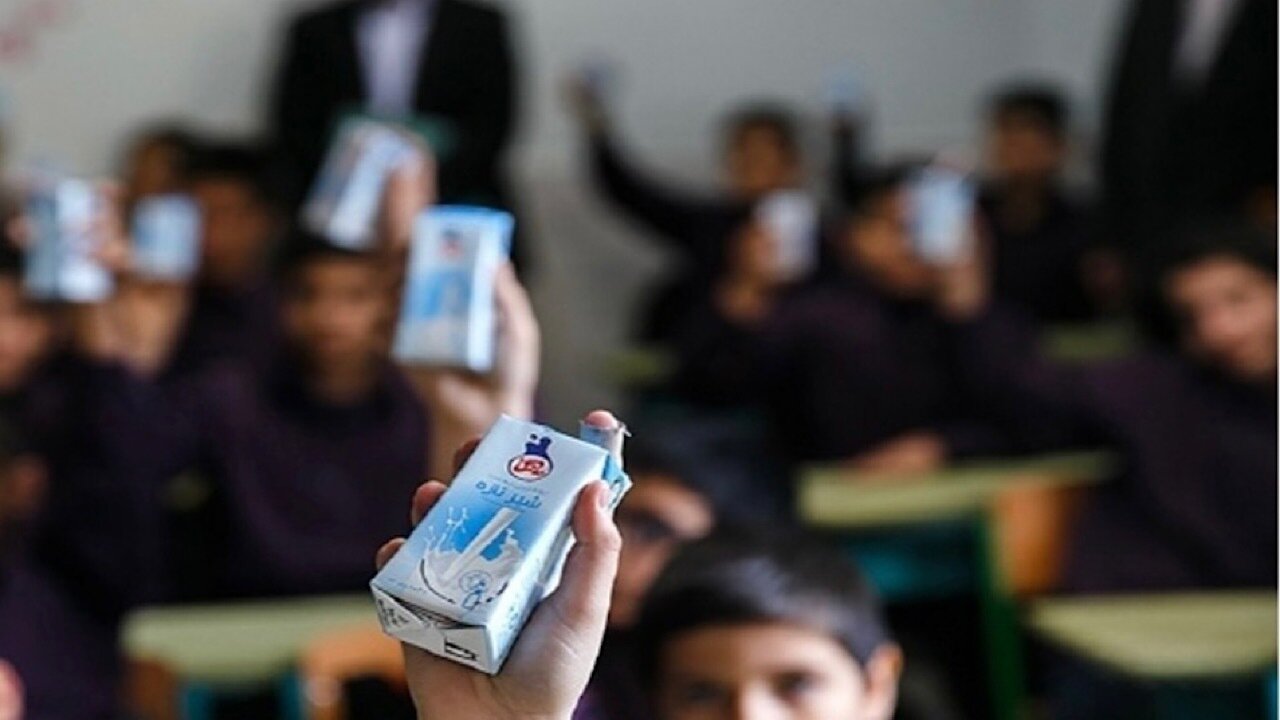 آغاز توزیع شیر رایگان در مدارس خوزستان