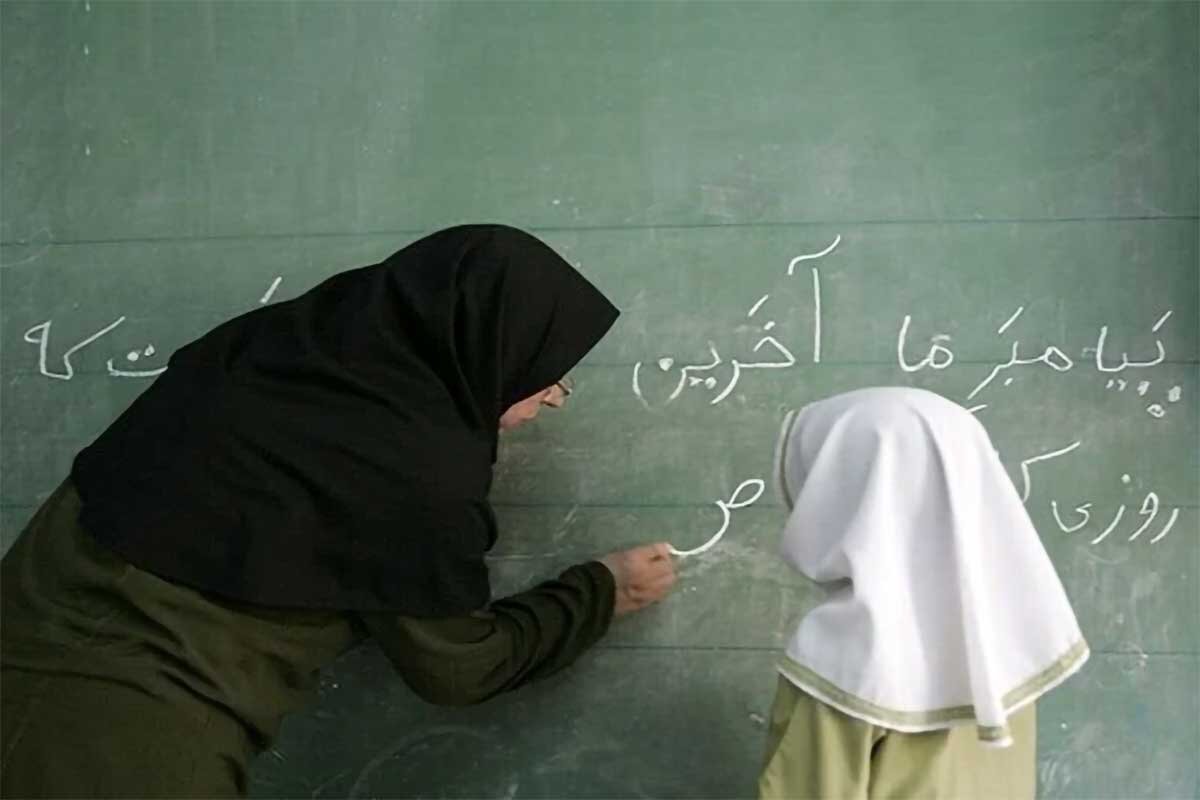 قلمهایی که تاریخ را میسازند