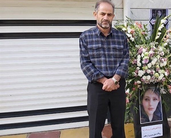دستگیری پدر مهسا امینی صحت ندارد