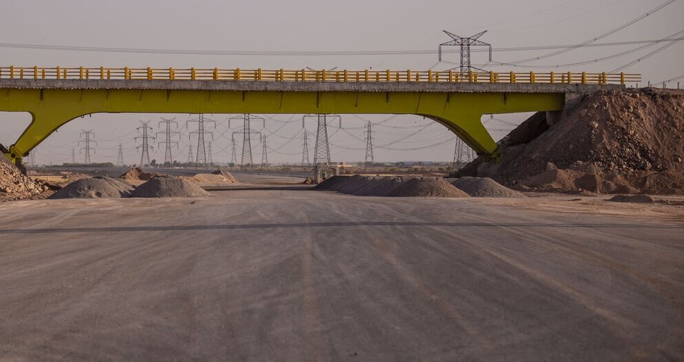 گره ۱۲ ساله باز شد / آزادراه اصفهان-شیراز مهرماه به بهرهبرداری میرسد