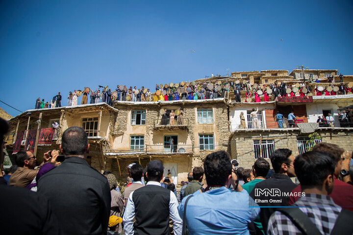 اجتماع دف‌نوازان در کردستان