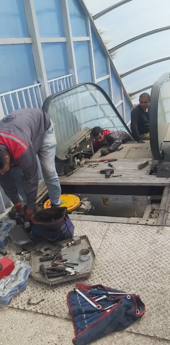 تعمیرات اساسی ۱۴ پل عابرپیاده مکانیزه شهر اصفهان در حال انجام است