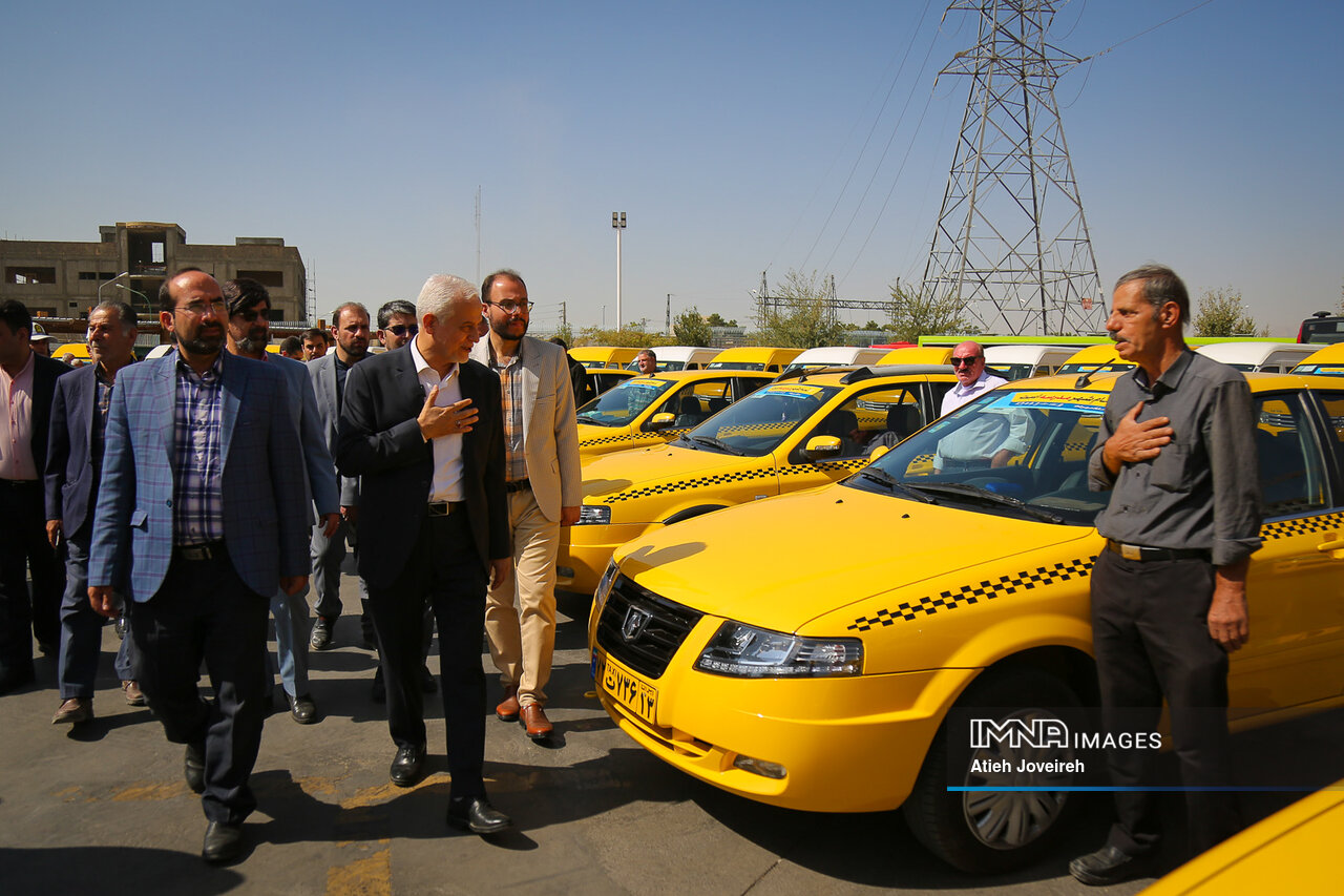 اصفهان به استقبال مهر میرود