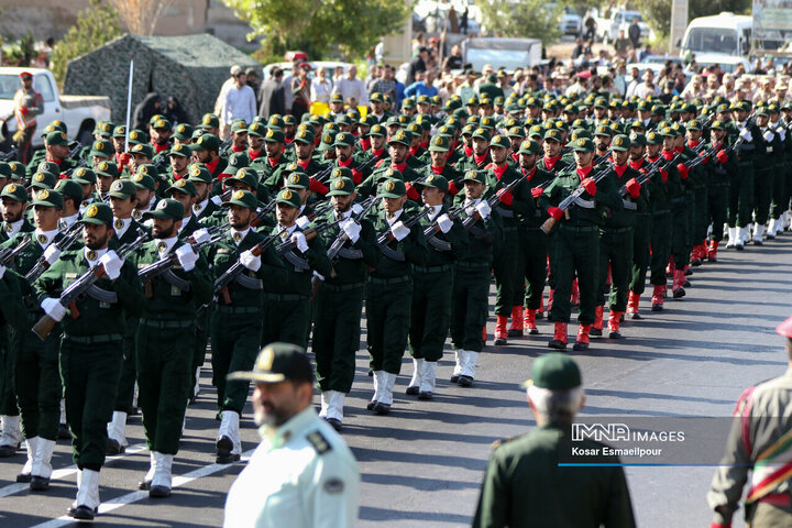 مراسم رژه نیروهای مسلح در تبریز