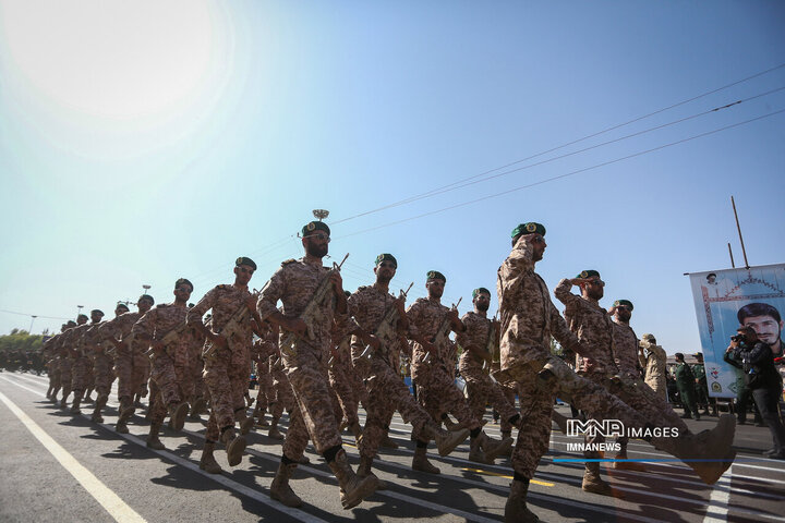 مراسم رژه اقتدار نیروهای مسلح در قم