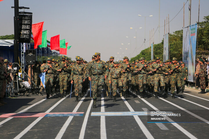 مراسم رژه نیروهای مسلح در کرج