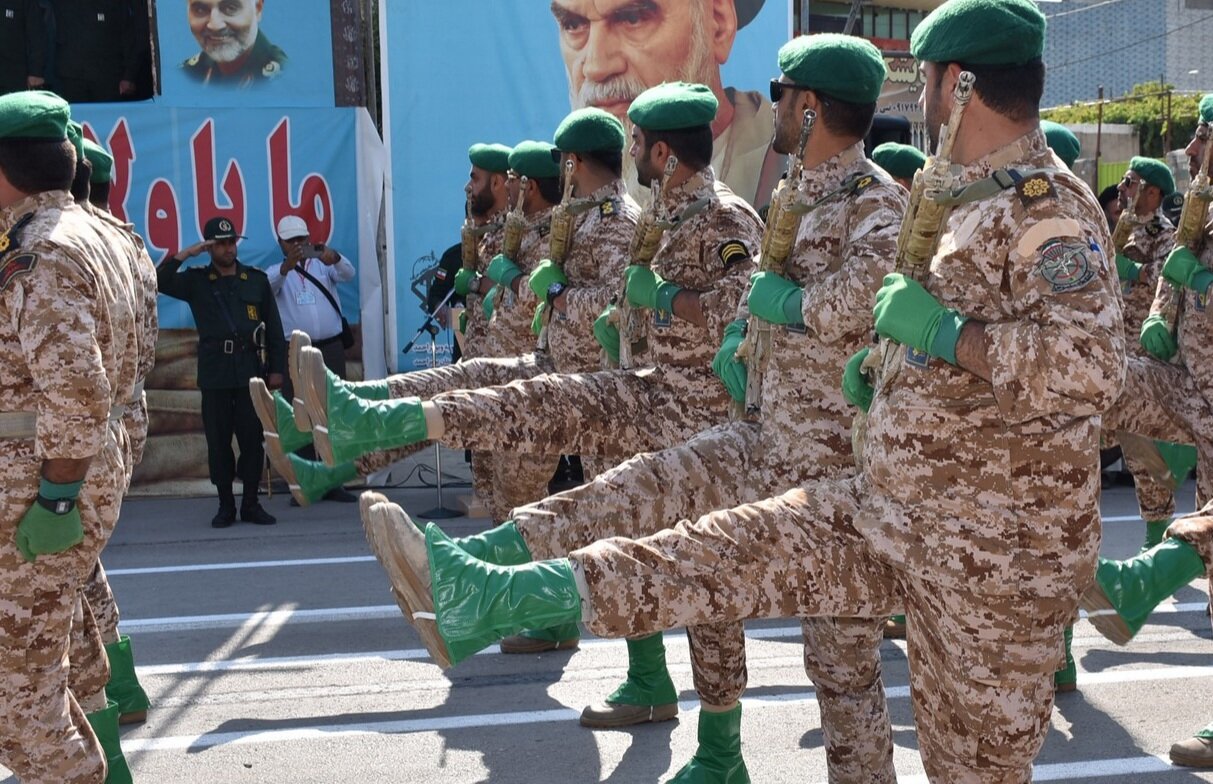 مراسم رژه نیروهای مسلح در استان کهگیلویه و بویراحمد برگزار شد+ تصاویر