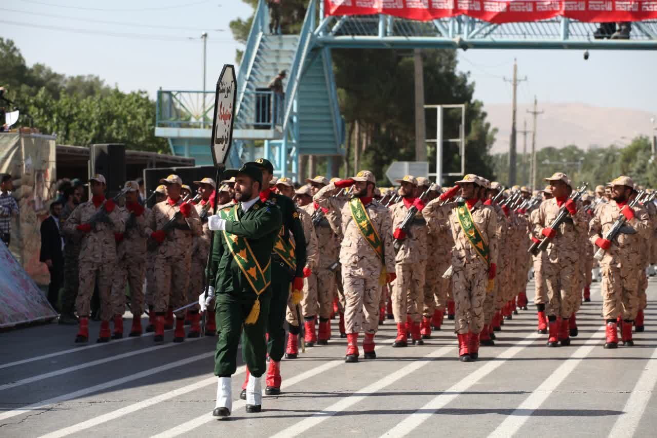 مراسم رژه نیروهای مسلح در کرمانشاه
