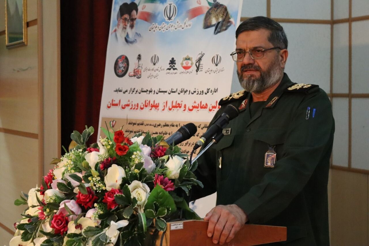 مولفه قدرت ایران در دفاع مقدس وحدت بود