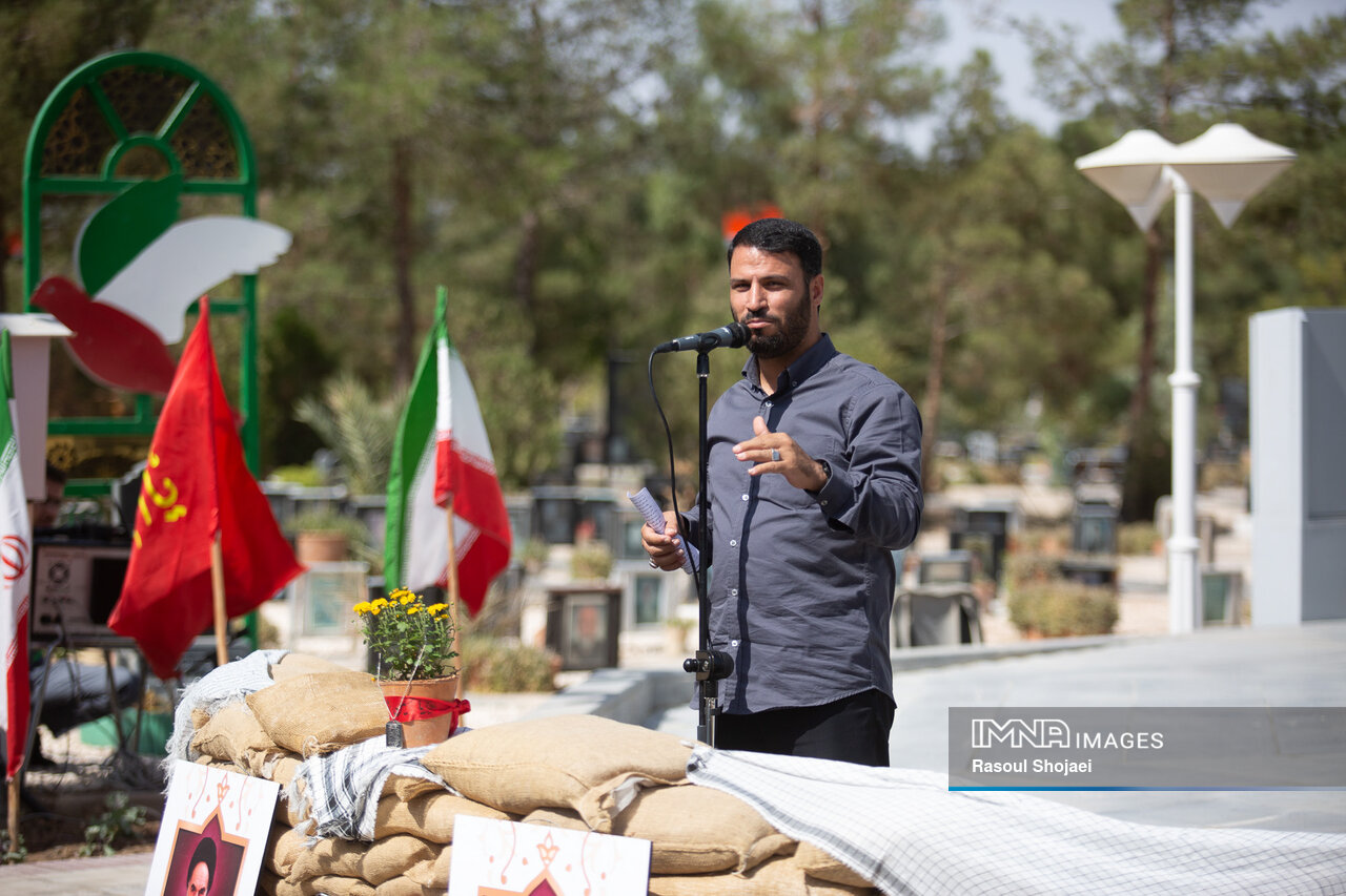 همدلشدن شرط لازم همسنگر شدن با شهدا است