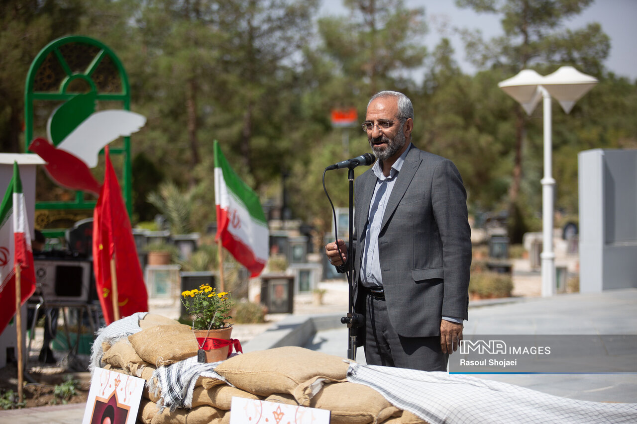 همدلشدن شرط لازم همسنگر شدن با شهدا است