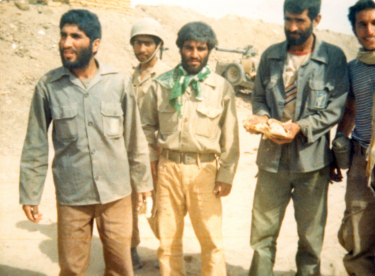 فرمانده‌ای که ۸ سال در جبهه بود/تسلیم انبوه عراقی‌ها در فتح خرمشهر،نصرت الهی بود