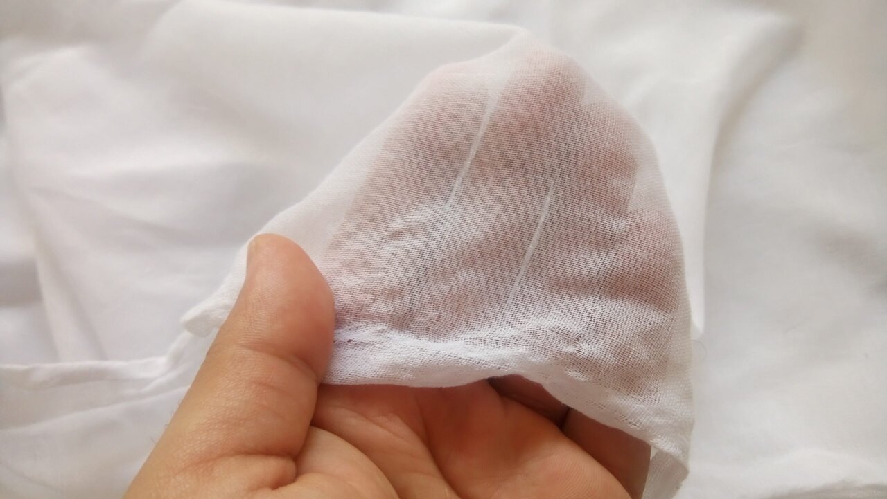 فروش پارچهها در قم: انتخابی هوشمندانه برای لباسدوزان و خریداران