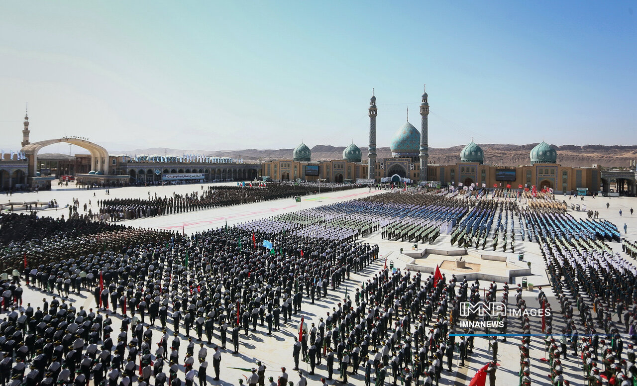 نگهبانان نور در سایهها