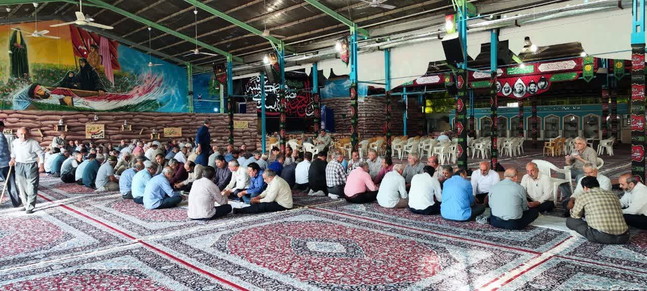 دورهمی رزمندههای دیروز و رفقای امروز/ روایتگری برای کسانی که خود روزی مرد اول میدان بودند