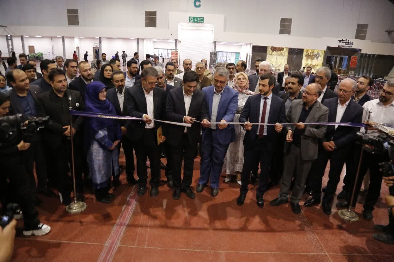 سیزدهمین نمایشگاه بین‌المللی گردشگری، صنایع دستی و هتل‌داری در اصفهان افتتاح شد