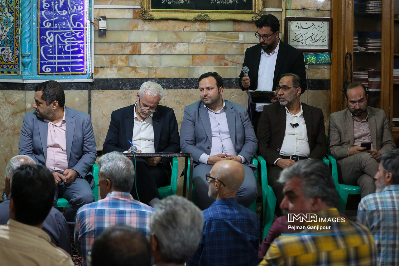 پنجمین «مردم سلام»، از پنجره مسجد «نورباران»