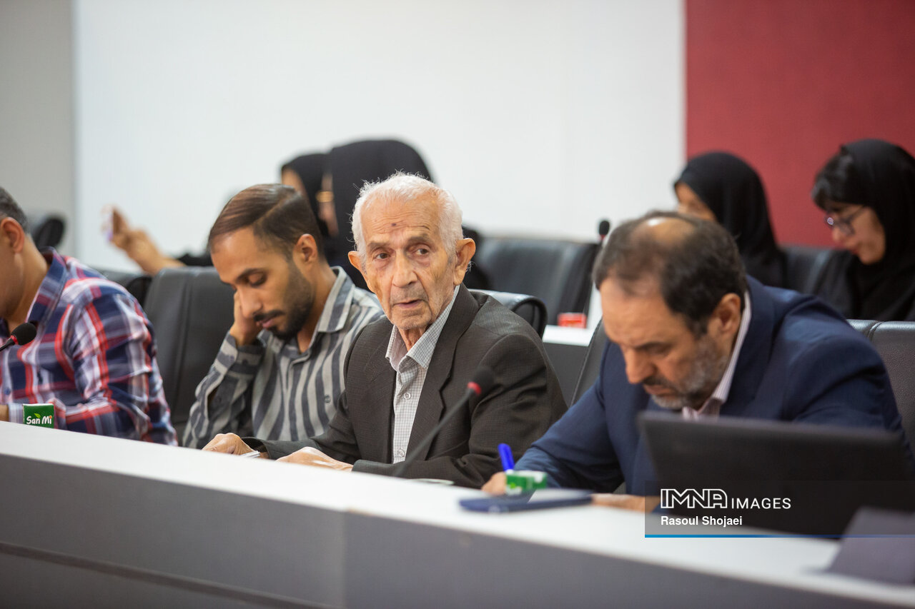 استفاده از نردبان ۶۴ متری در آتشنشانی اصفهان تا ۶ ماه آینده/ حرکت به سوی هوشمندسازی