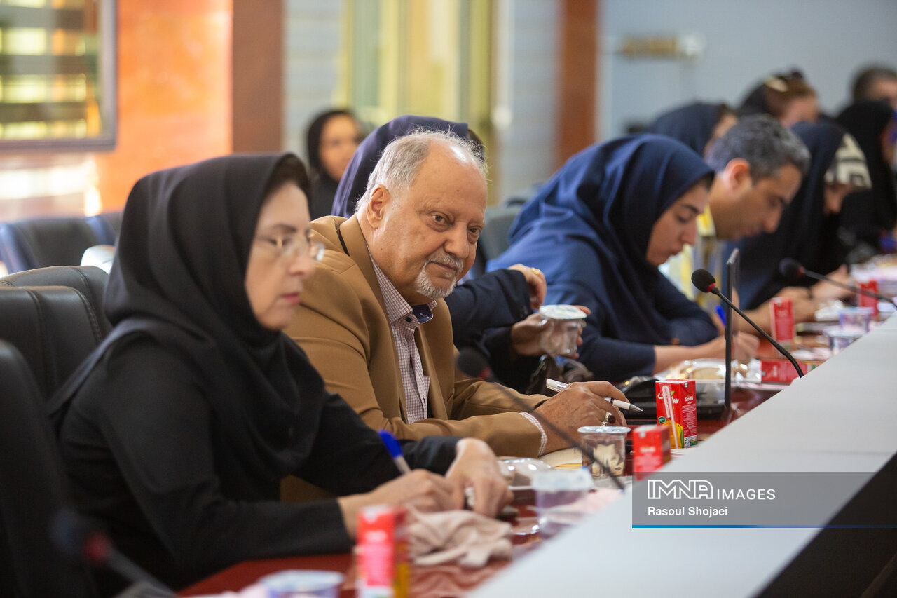 استفاده از نردبان ۶۴ متری در آتشنشانی اصفهان تا ۶ ماه آینده/ حرکت به سوی هوشمندسازی