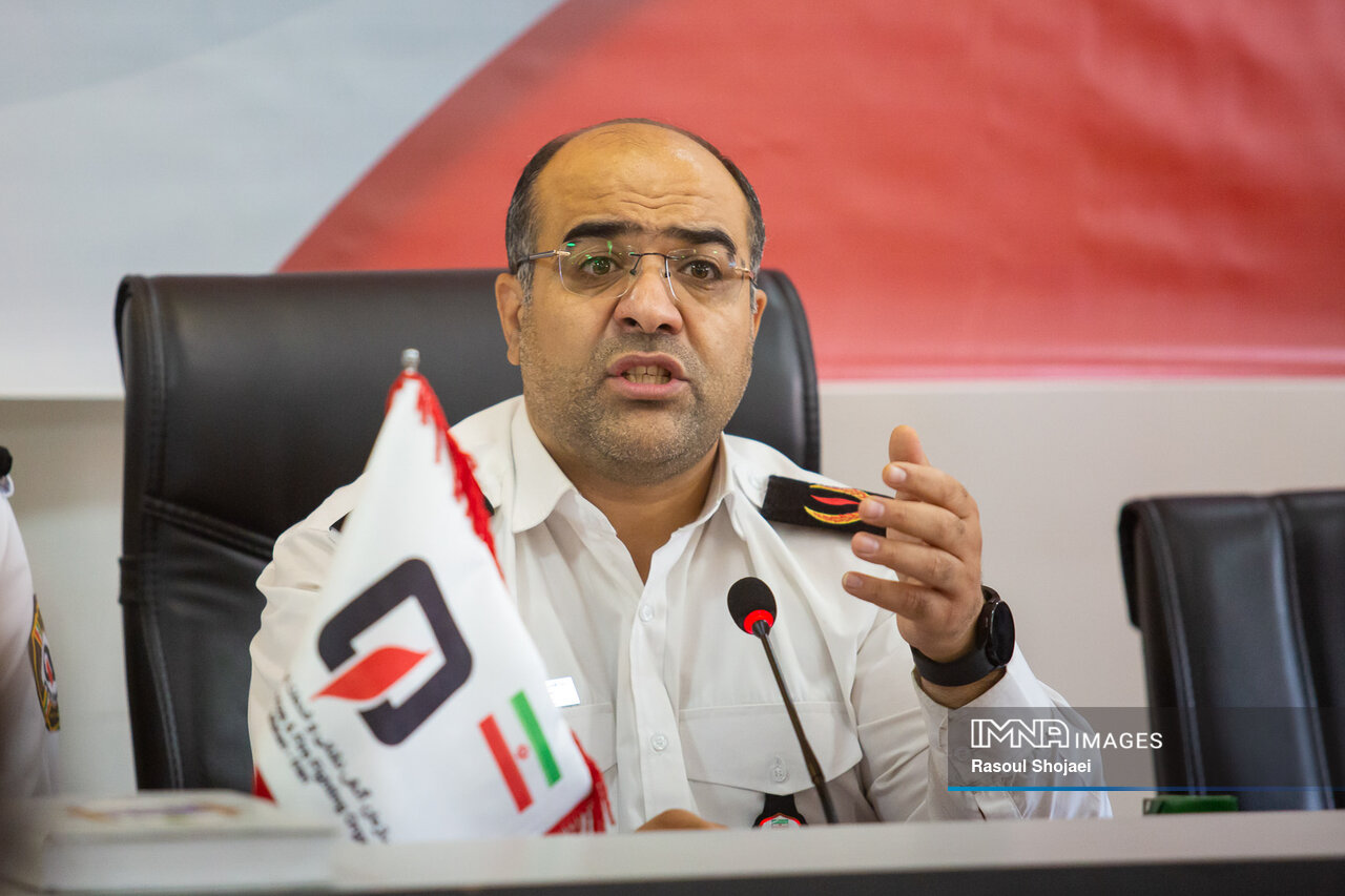 ۱۰ دستگاه اطفائیه به ناوگان آتشنشانی اصفهان اضافه میشود / نیاز به ۵۰۰ آتشنشان داریم