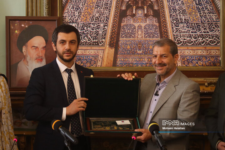 Isfahan and St. Petersburg Explore Joint Tourism Development Opportunities
