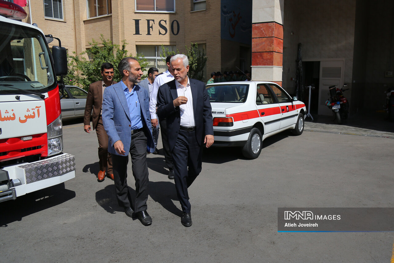 وقتی شعله در شعله میپیچد به هیچ چیز نمیاندیشند، مگر آن سوی آتش