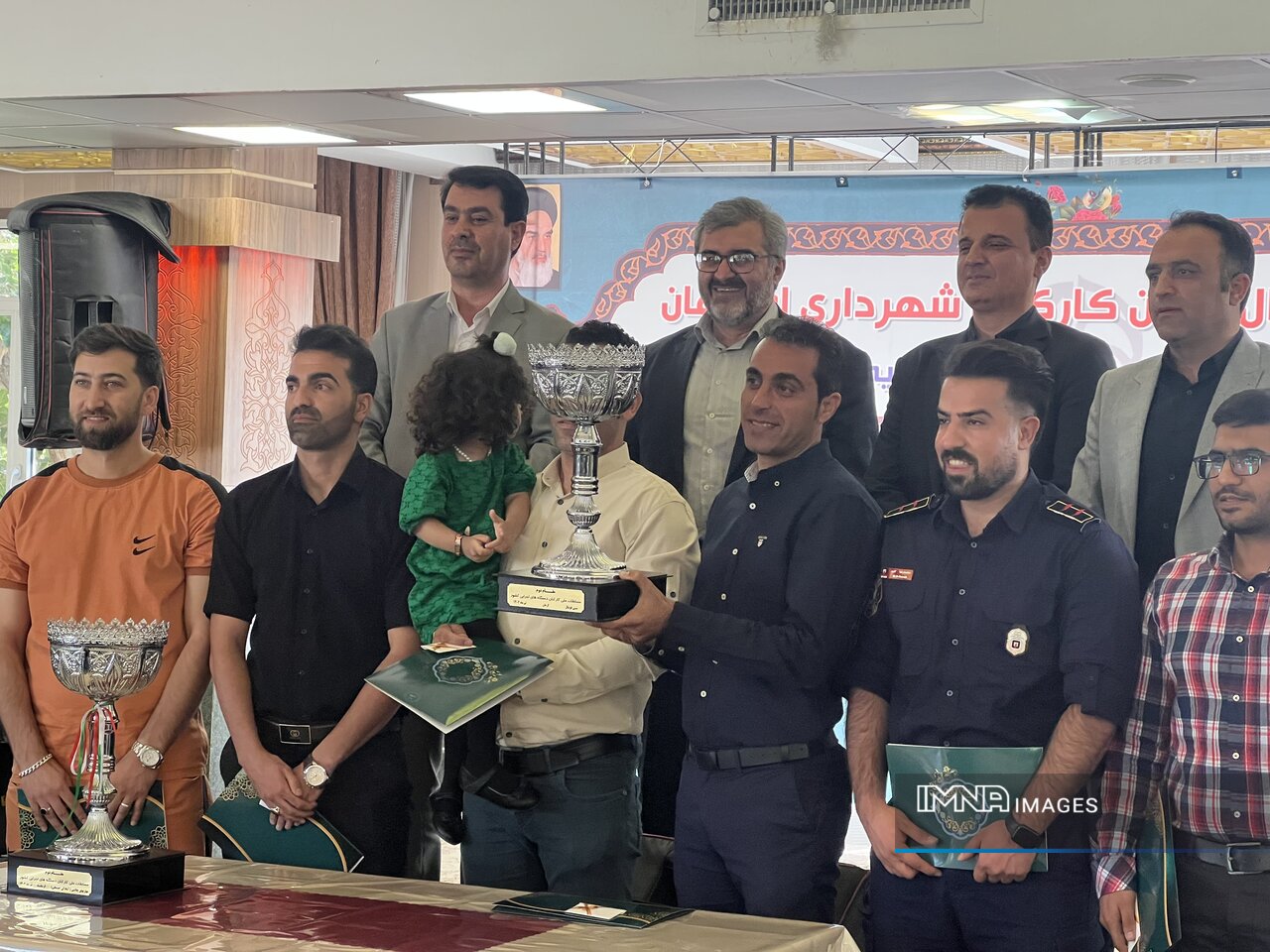 تجلیل از مدال‌آوران کارکنان شهرداری اصفهان در مسابقات دستگاه‌های اجرایی کشور
